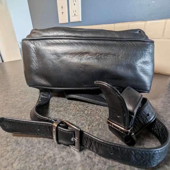 Danier Leather Backpack - Picture 7 of 12